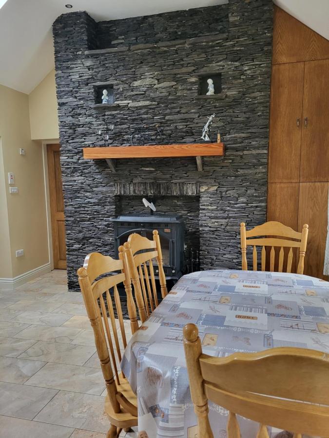 Colleen Bawn Cottage Gap Of Dunloe Kerry Laune Bridge Екстериор снимка